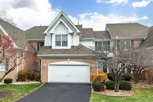 1512 Harbourtowne Pl, Naperville, IL 60564 - Photo 2