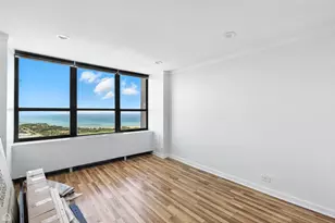 655 W Irving Park Rd, Chicago, IL 60613 - Photo 16