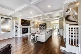 6555 N Oxford Ave, Chicago, IL 60631 - Photo 2
