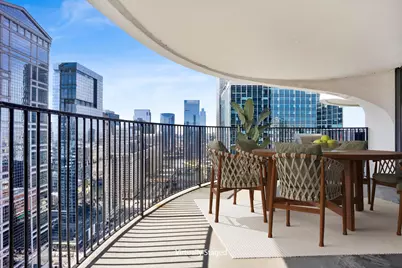 300 N State Street #4512, Chicago, IL 60654 - Photo 12