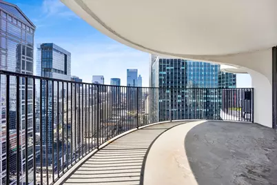 300 N State Street #4512, Chicago, IL 60654 - Photo 14