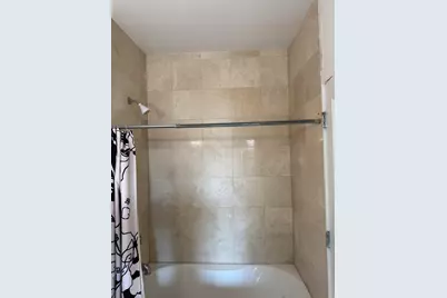 2008 W Greenleaf Avenue #3, Chicago, IL 60645 - Photo 10