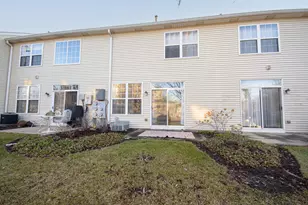 2976 White Thorn Cir, Naperville, IL 60564 - Photo 18