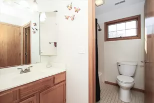 944 1st St, Batavia, IL 60510 - Photo 16