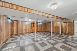 127 W Courtland St, Mundelein, IL 60060 - Photo 12