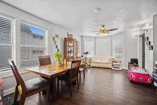 10-12 N Park Ave, Waukegan, IL 60085 - Photo 16