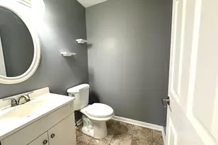 1410 Beverly Ln, Streamwood, IL 60107 - Photo 10