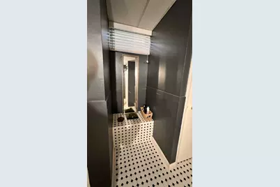 1065 Hiawatha Drive, Elgin, IL 60120 - Photo 12