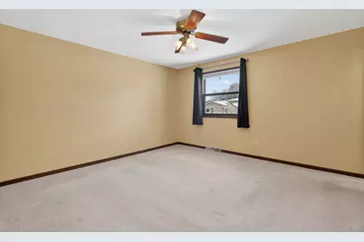 616 Ca Crest Drive, Shorewood, IL 60404 - Photo 12