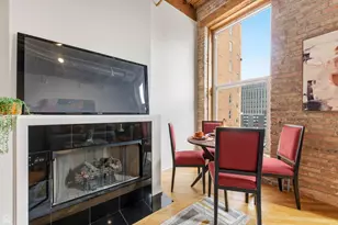 550 W Harrison St, Chicago, IL 60607 - Photo 10