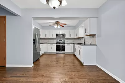 7912 W 105th Street, Palos Hills, IL 60465 - Photo 12