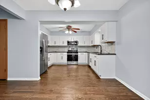 7912 W 105th St, Palos Hills, IL 60465 - Photo 12