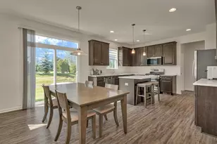 5815 Fairview Ln, Hoffman Estates, IL 60192 - Photo 10