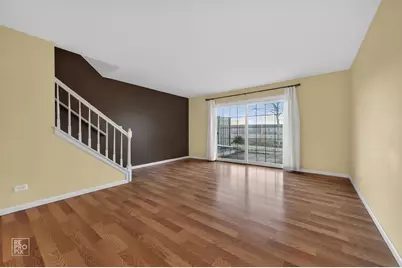 414 Lakeview Circle, Bolingbrook, IL 60440 - Photo 2