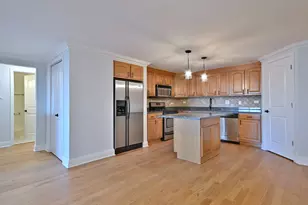 9631 Brandy Ct, Des Plaines, IL 60016 - Photo 12