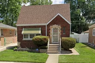 12509 S Throop St, Calumet Park, IL 60827 - Photo 1