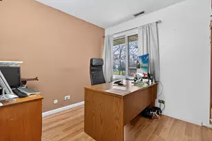 5525 Pebblebeach Dr, Hanover Park, IL 60133 - Photo 18