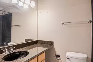 5801 Oakwood Dr, Lisle, IL 60532 - Photo 14