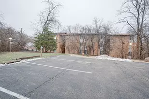 5801 Oakwood Dr, Lisle, IL 60532 - Photo 1