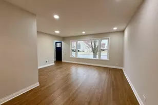 4850 W Foster Ave, Chicago, IL 60630 - Photo 2