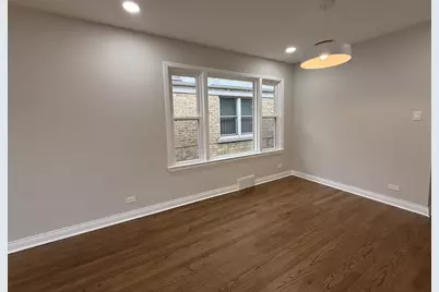 4850 W Foster Avenue, Chicago, IL 60630 - Photo 4