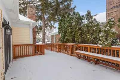 6 The Court Of Lagoon View, Northbrook, IL 60062 - Photo 26