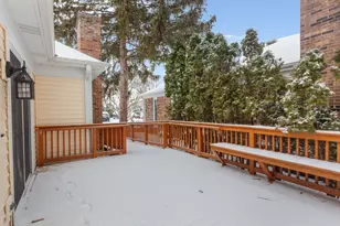 6 The Court Of Lagoon View, Northbrook, IL 60062 - Photo 26