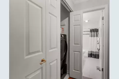 6 The Court Of Lagoon View, Northbrook, IL 60062 - Photo 22