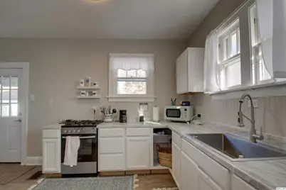 2065 Elm Street, Quincy, IL 62301 - Photo 8