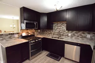 407 Concord Dr, Streamwood, IL 60107 - Photo 8