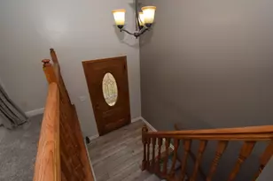 407 Concord Dr, Streamwood, IL 60107 - Photo 4