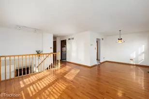 672 Londonberry Ln, Bolingbrook, IL 60440 - Photo 4