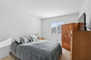 1357 Sunrise Ln, Gurnee, IL 60031 - Photo 10