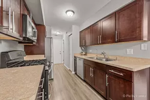 3S110 Timber Dr, Warrenville, IL 60555 - Photo 6