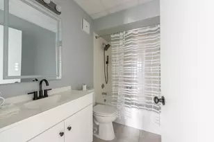 300 Park Ave, Calumet City, IL 60409 - Photo 16