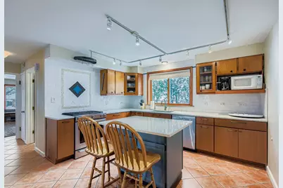 10646 S Saint Louis Avenue, Chicago, IL 60655 - Photo 8