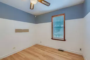 10646 S St Louis Ave, Chicago, IL 60655 - Photo 22