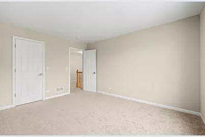 5657 Angouleme Lane, Hoffman Estates, IL 60192 - Photo 14