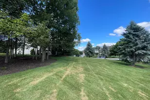 5657 Angouleme Ln, Hoffman Estates, IL 60192 - Photo 32