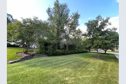 5657 Angouleme Lane, Hoffman Estates, IL 60192 - Photo 34