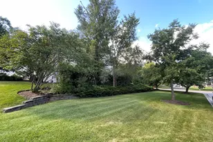 5657 Angouleme Ln, Hoffman Estates, IL 60192 - Photo 34