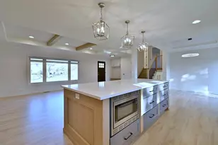 263 Bobwhite Ln, Bloomingdale, IL 60108 - Photo 12