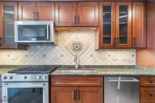 11301 Sycamore Ln, Palos Hills, IL 60465 - Photo 8