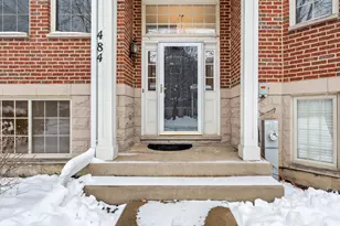 484 Prestwick Ln, Wheeling, IL 60090 - Photo 2