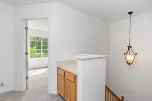 71 Monarch Dr, Streamwood, IL 60107 - Photo 10