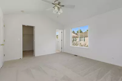 71 Monarch Drive, Streamwood, IL 60107 - Photo 12