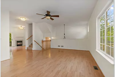 71 Monarch Drive, Streamwood, IL 60107 - Photo 6