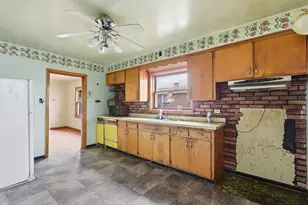 11721 S Maplewood Ave, Chicago, IL 60655 - Photo 8