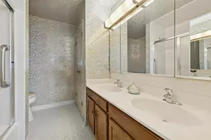 3700 Capri Ct, Glenview, IL 60025 - Photo 14