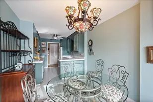 22 Park Ln, Park Ridge, IL 60068 - Photo 22